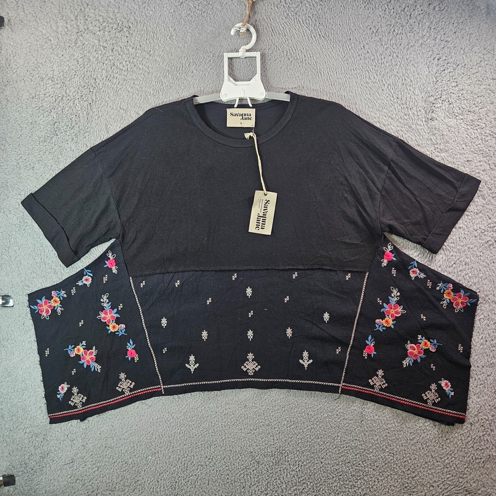 NEW Savanna Jane Oversized Top Blouse‎ Women Small Embroidered Raw Hem Black